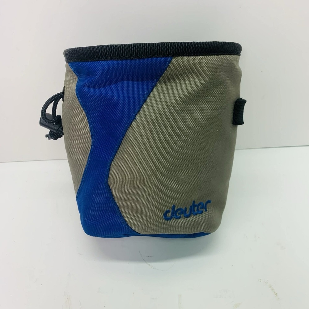Deuter chalk Bag Climbing Accessory Mountaineering Gorpcore Hiking Bag Gear Hub
